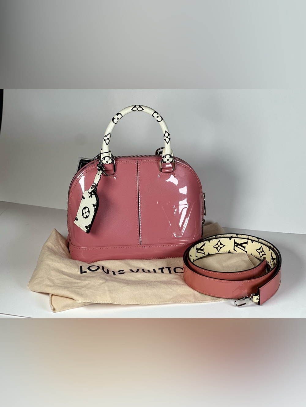 Authentic Louis Vuitton Blush Pink Vernis Alma BB Crossbody